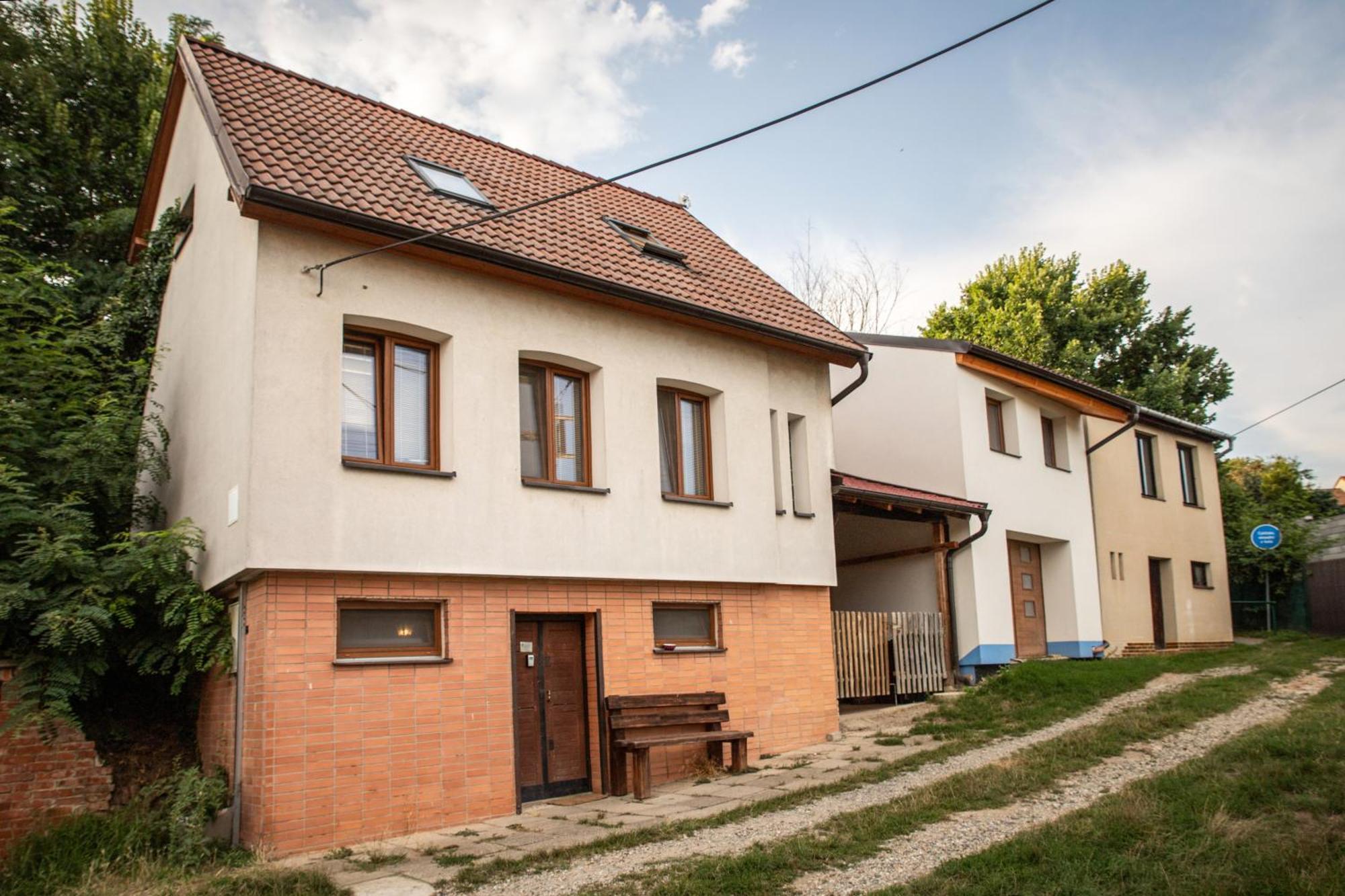 Vinny Sklep Kovarna - Nad Presovnou Rohatec Exterior photo